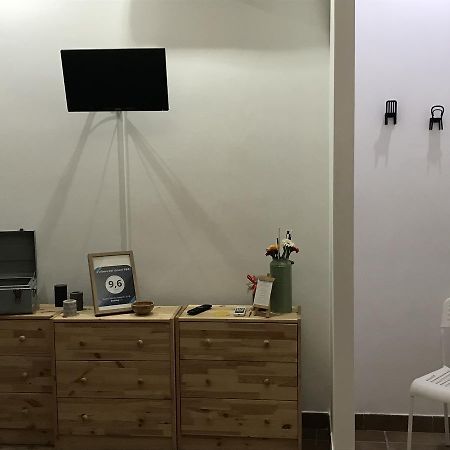 L'Albero Dei Limoni B&B 타란토 외부 사진