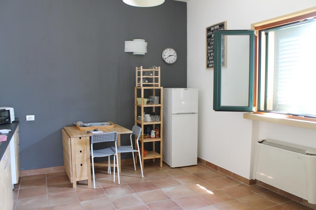 L'Albero Dei Limoni B&B 타란토 외부 사진